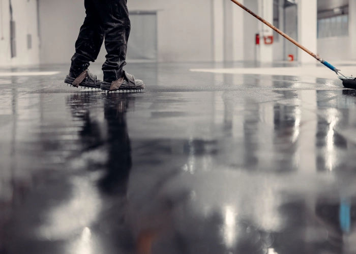 Schoonmaak van gemeenschappelijke ruimtes van gebouwen in Lo 8647