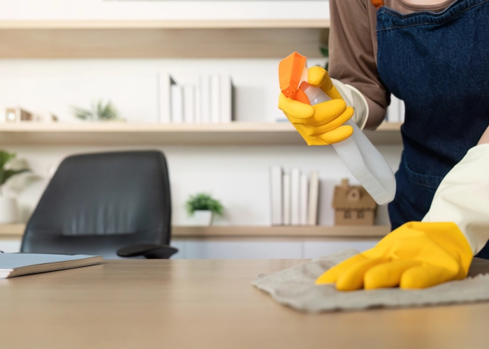 Schoonmaak van kantoren in KNOKKE-HEIST 8300